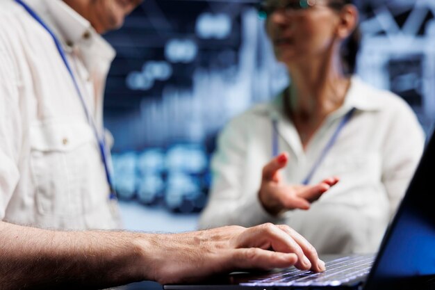 Jakie korzyści dla firm niesie integracja rozwiązań teleinformatycznych?