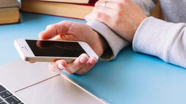 Jak przygotować swój smartfon do sprzedaży: poradnik krok po kroku