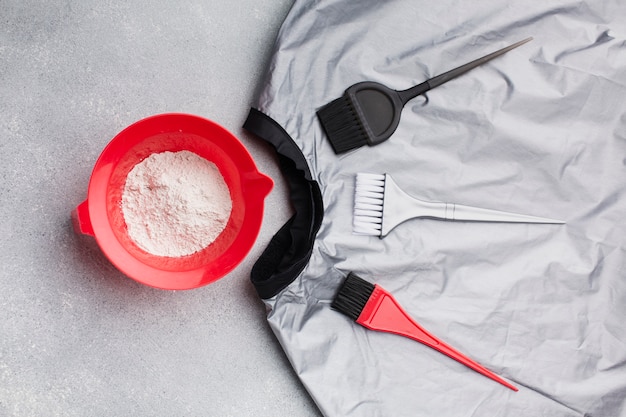 Jakie korzyści płyną z używania profesjonalnych farb do włosów w domowej pielęgnacji?